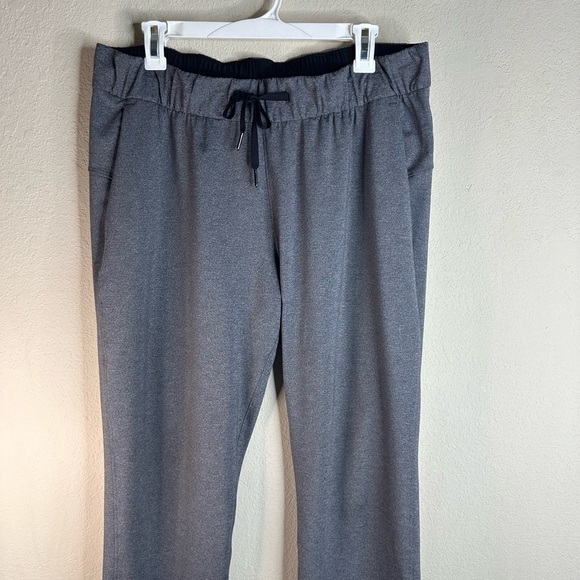 Lululemon On The Fly Pant 28" Heathered Black size 10 - Picture 3 of 6